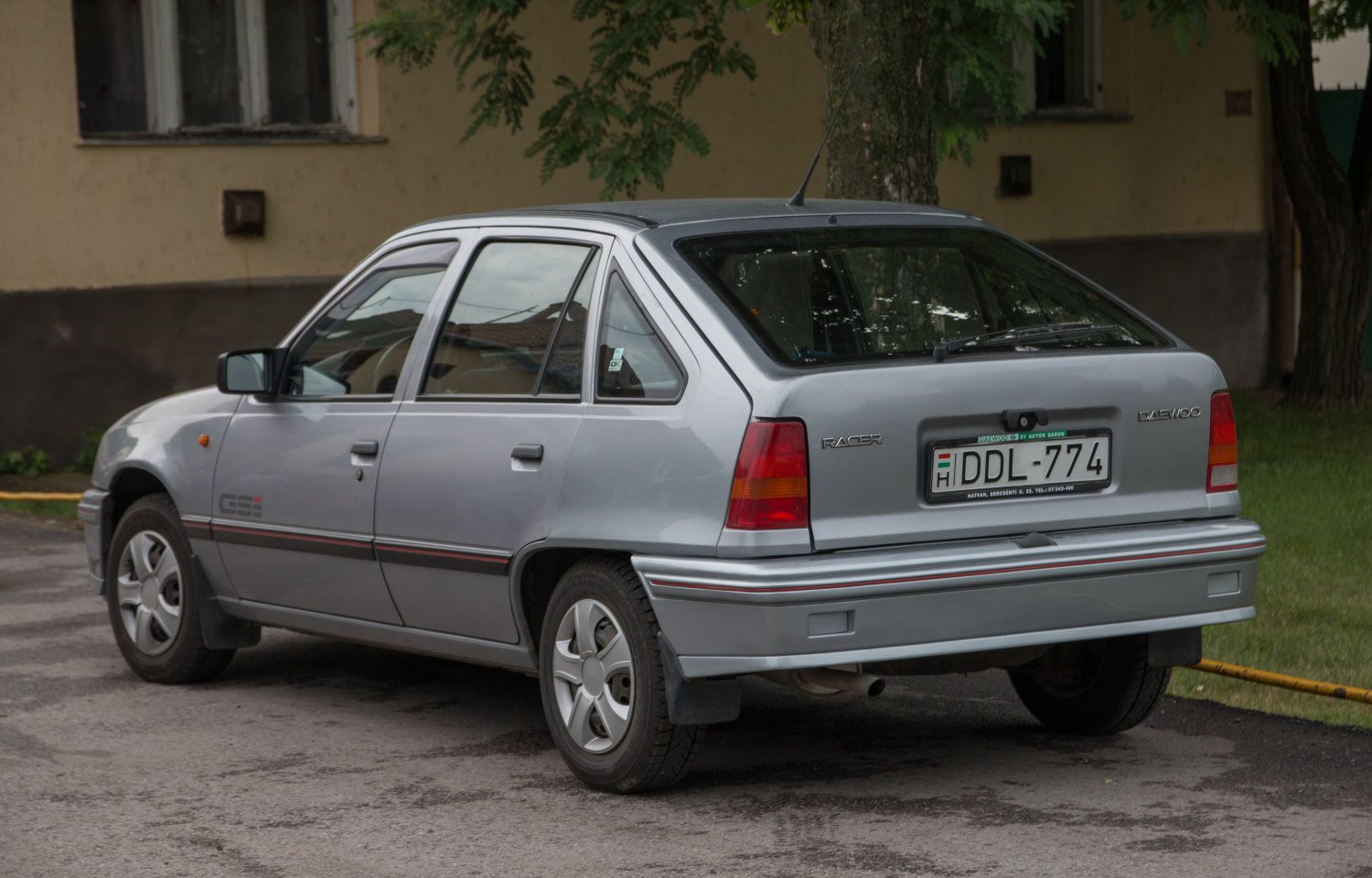 Daewoo Racer technical specifications and fuel economy